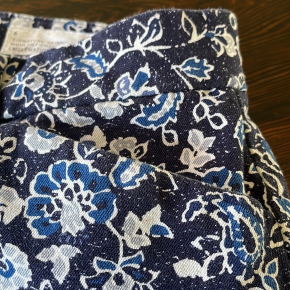 GAP Women's Signature Skinny Ankle stretch navy floral pants size 6 - Picture 6 of 10
